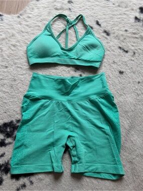 Green Dfyne Set